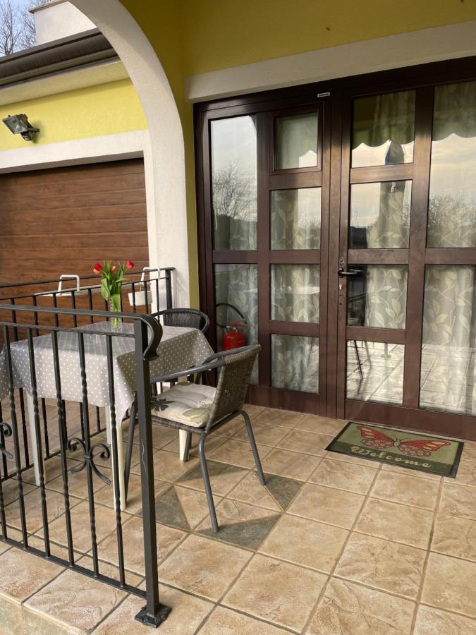 Sterna Apartment *